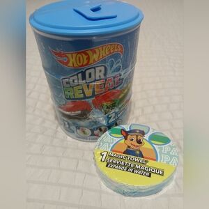 HOT WHEELS COLOR REVEAL BLINDBOX AND MAGIC TOWEL